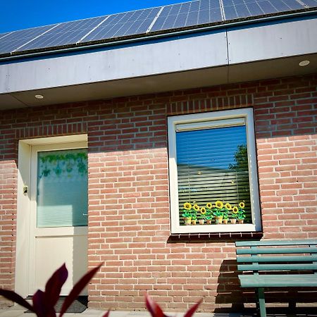 Rooi Bij De Knoptoren B&B Sint-Oedenrode Exterior foto