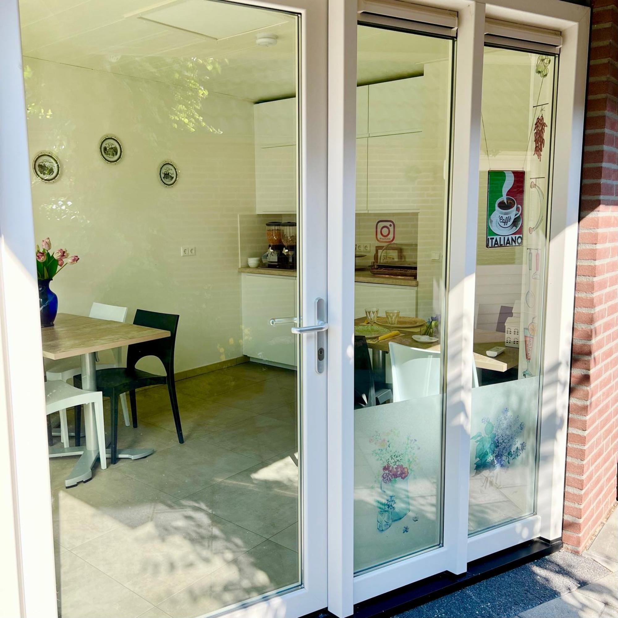 Rooi Bij De Knoptoren B&B Sint-Oedenrode Exterior foto
